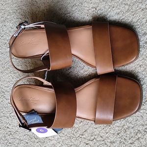 Universal Thread target women's shoes